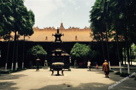 成都哪個寺院靈驗深重，探秘古剎神秘之處